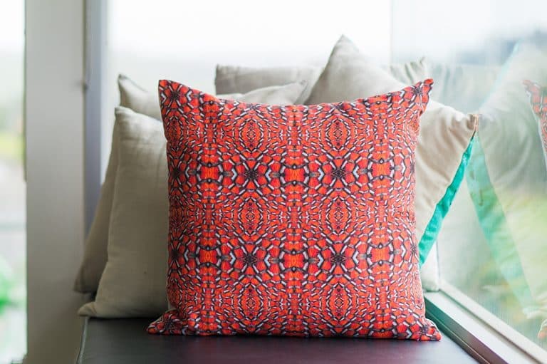 foto-fabrique-cushion-fish-drying-hero Fish Drying Linen Cushion