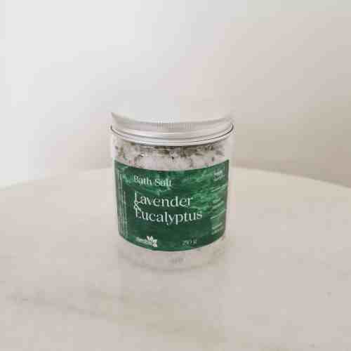 "LAVENDER & EUCALYPTUS" HANDMADE BATH SOAK 250 g