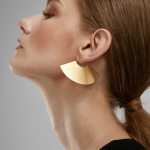 Vintage Fan Earrings Matte Gold 2