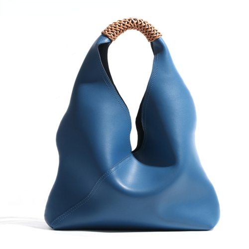 Women's Luxurious Leather Shoulder Bag Women's Luxurious Leather Shoulder Bag