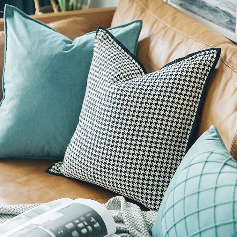 Modern Simple White Black Houndstooth Cushion 4