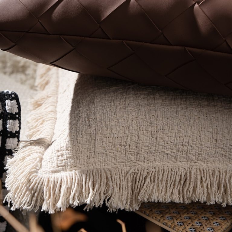 Classic Ivory Tassel Cushion 3