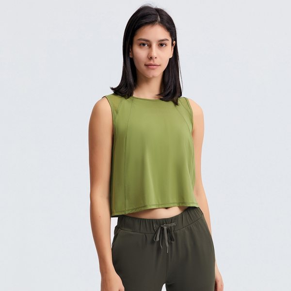 Haute Cut out Crop 2 Haute Cut out Crop 2