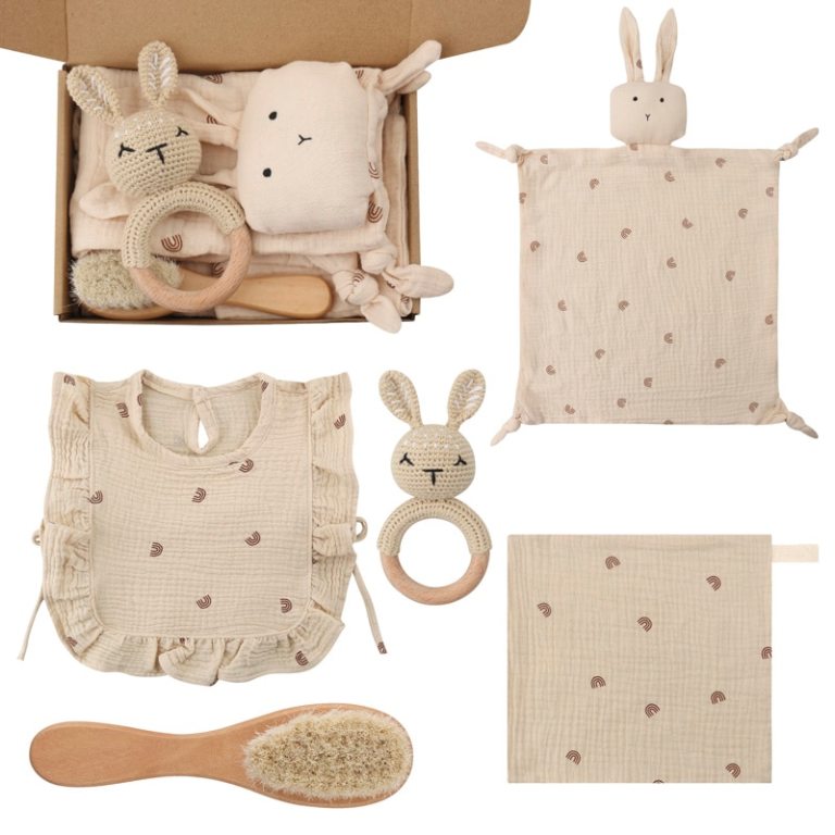 Newborn Mobile Gym Educational Ring Teething Toy Baby Cotton Bib Gauze Baby Wooden Ring Rattle Crochet Wool Toy Pacifier Chain 1