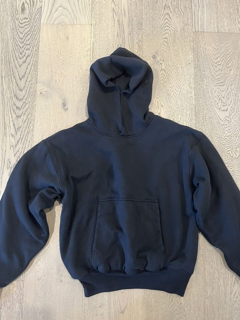 Authentic Yeezy Unisex Black Hoodie Size xs Authentic Yeezy Unisex Black Hoodie Size xs