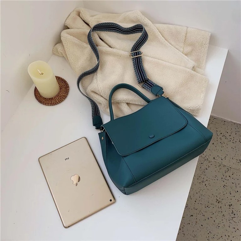 Women’s Casual Big Square Stylish Leather Handbag Women’s Casual Big Square Stylish Leather Handbag