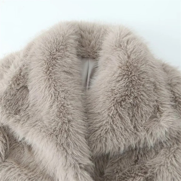 Women’s Casual Retro Solid Flip Collar Artificial Fur Warm Coat