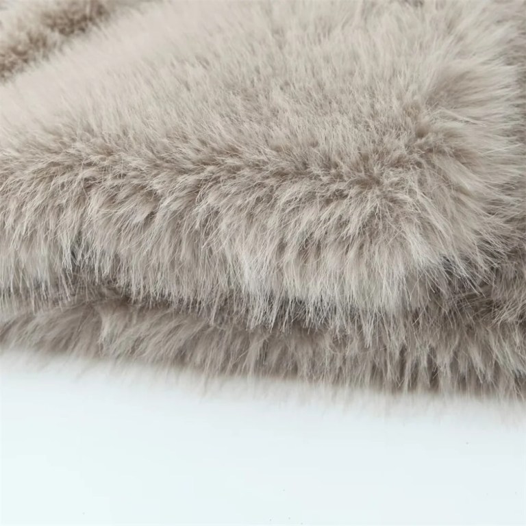 Women’s Casual Retro Solid Flip Collar Artificial Fur Warm Coat