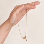 Necklace Pendant Paint Drip Shape for Women in Gold