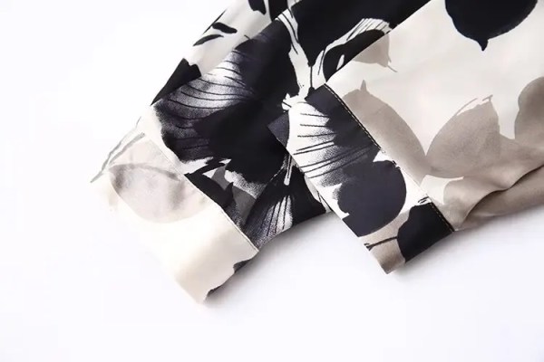 Womens Black & Ivory Floral Print Long Sleeve Shirt Womens Black & Ivory Floral Print Long Sleeve Shirt