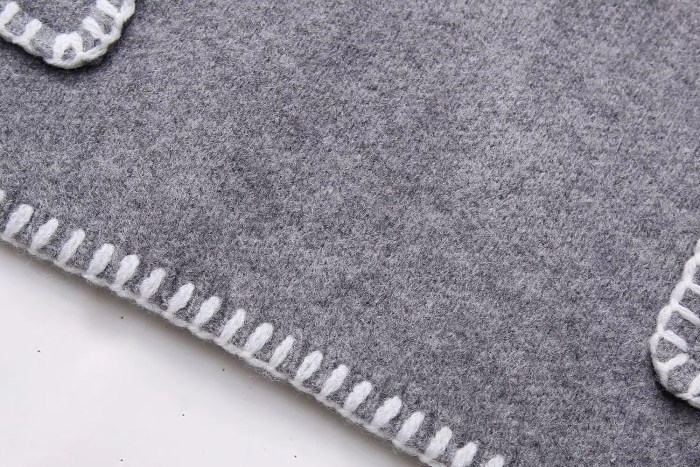 Womens Straight V Cut Neck Kint Jumper with woven Pockets Light Grey Womens Straight V Cut Neck Kint Jumper with woven Pockets Light Grey