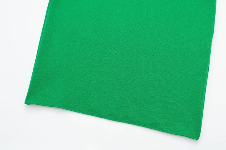 Womens Green Stretch Knit Knee Length Midi Slim Fit Womens Green Stretch Knit Knee Length Midi Slim Fit