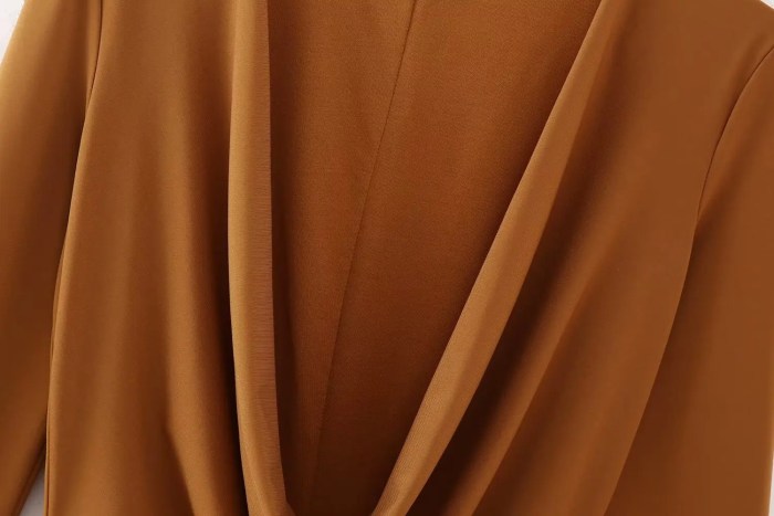 Womens Long V Long Sleeve 80’s Mini dress in Chocolate Vintage