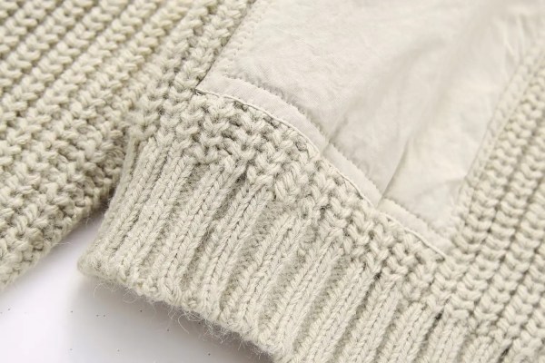 Women’s Army Inspo Short Knit Ivory Round neck jumper with side pockets