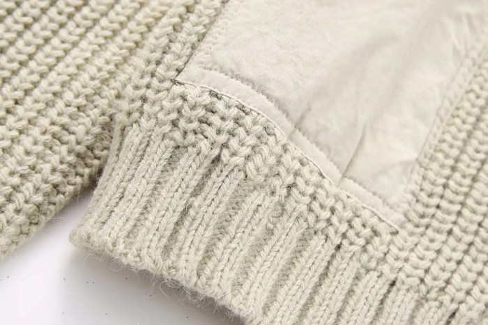 Women’s Army Inspo Short Knit Ivory Round neck jumper with side pockets