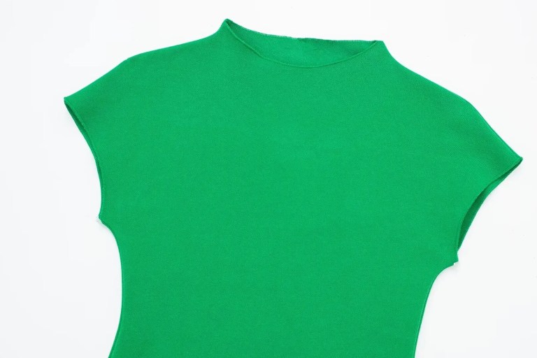 Womens Green Stretch Knit Knee Length Midi Slim Fit Womens Green Stretch Knit Knee Length Midi Slim Fit