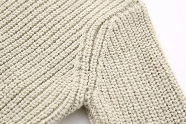 Women’s Army Inspo Short Knit Ivory Round neck jumper with side pockets