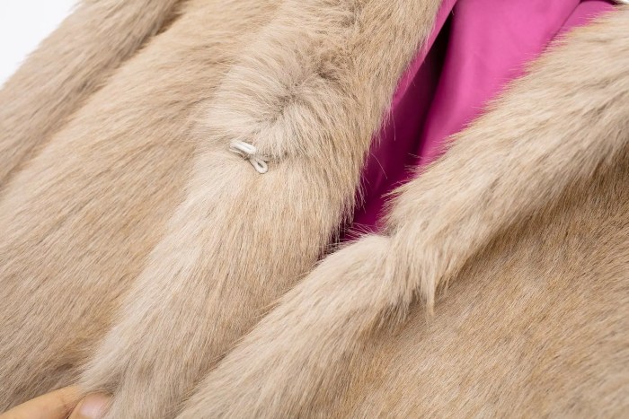 Women Faux Fur Cream Vintage Round Collar Jacket Women Faux Fur Cream Vintage Round Collar Jacket