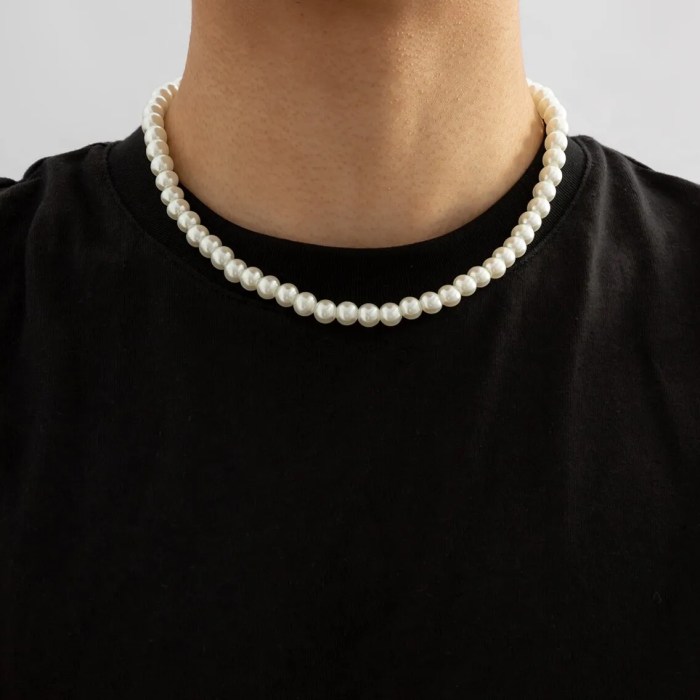 Men’s Pearl Beaded Short Choker Necklace