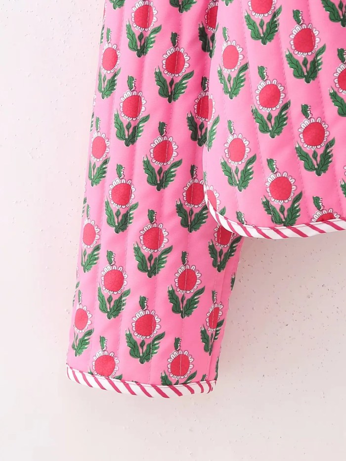 Womens Quilted Floral Fan Vintage Coat Womens Quilted Floral Fan Vintage Coat