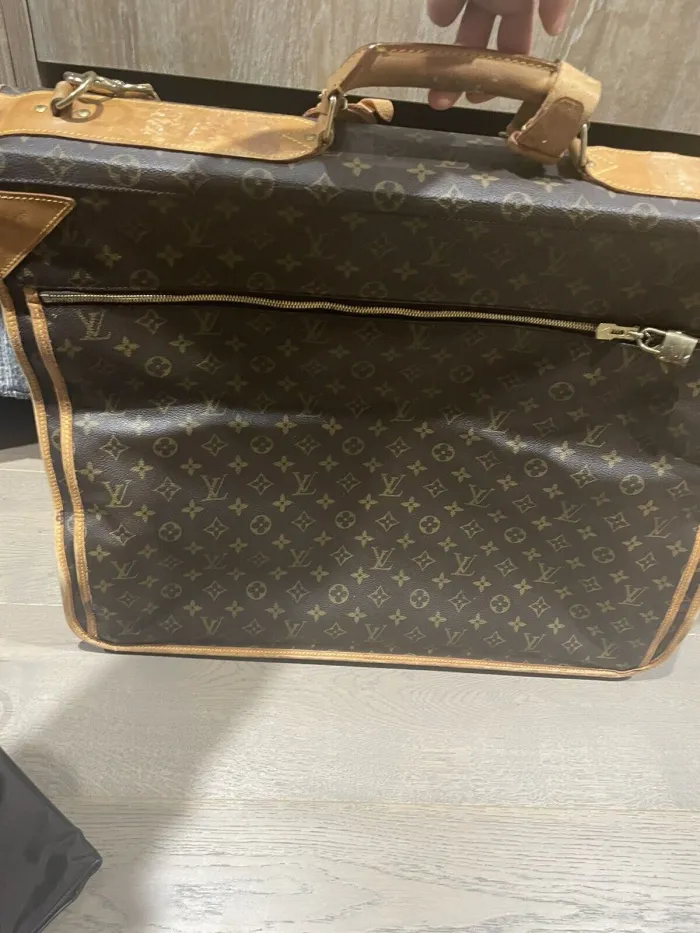 Authentic louis vuitton vintage large garment carrier bag Authentic louis vuitton vintage large garment carrier bag