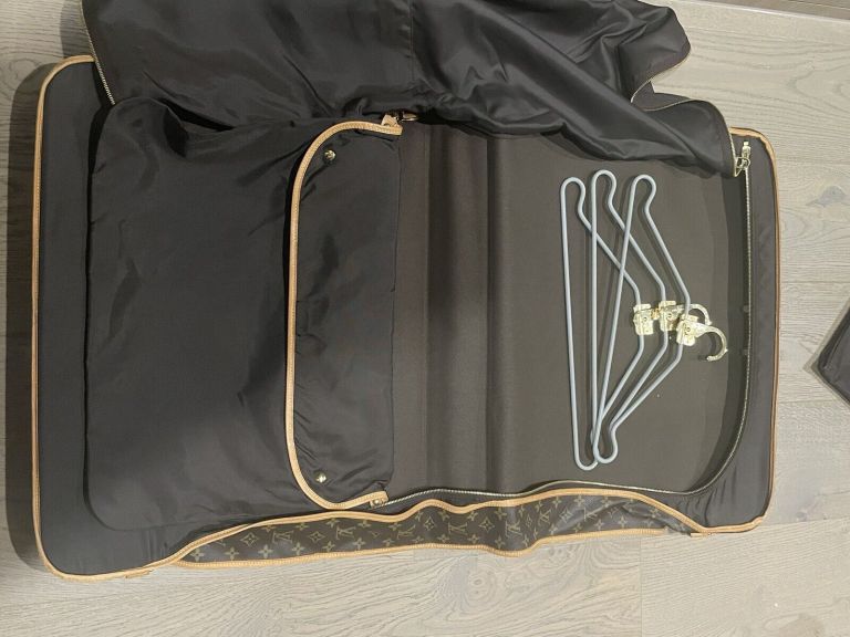 Authentic louis vuitton vintage large garment carrier bag Authentic louis vuitton vintage large garment carrier bag