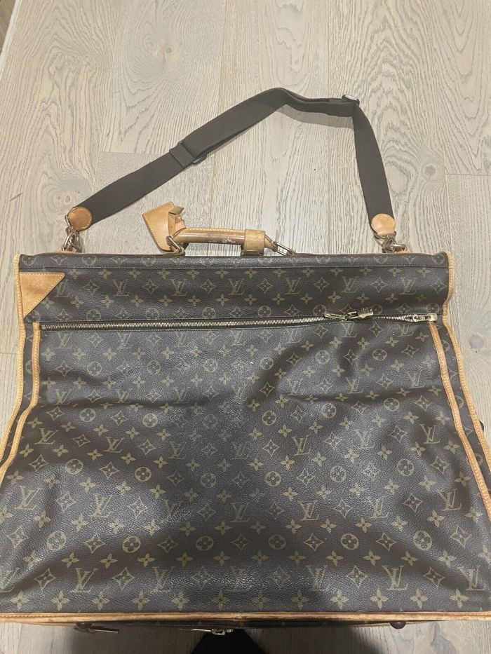 Authentic louis vuitton vintage large garment carrier bag Authentic louis vuitton vintage large garment carrier bag