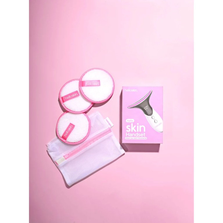 [BUNDLE] 3 Pack Original Makeup Remover + Helloskin Skin Handset & Free Laundry Bag