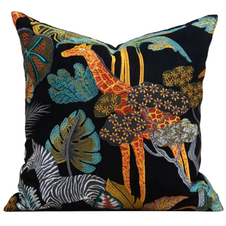 Jungle Giraffe Retro Embroidered Cushion Case – Home Decor