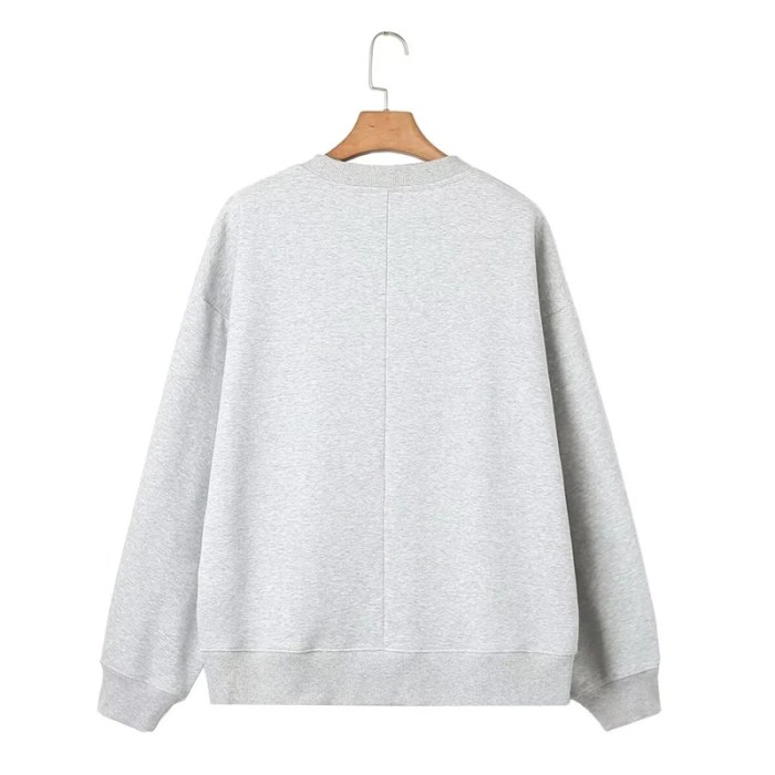 Women’s Round-Neck Long Sleeve Oversize Loose Pullover Top Women’s Round-Neck Long Sleeve Oversize Loose Pullover Top
