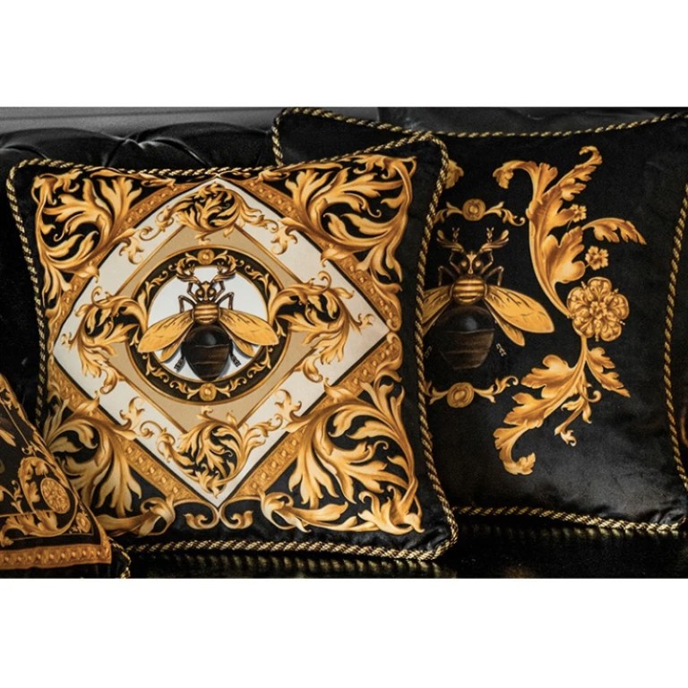 Luxurious Bee Black Velvet Cushion Luxurious Bee Black Velvet Cushion