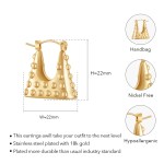Aretes Handbag Stud Earrings 18K Gold Plated jQuery(document).ready(function($) { // Target the Products page if($('body').hasClass('edit-php') && $('body').hasClass('post-type-product')) { $("th.column-admin_commission").css( 'width', '10%' ); } });