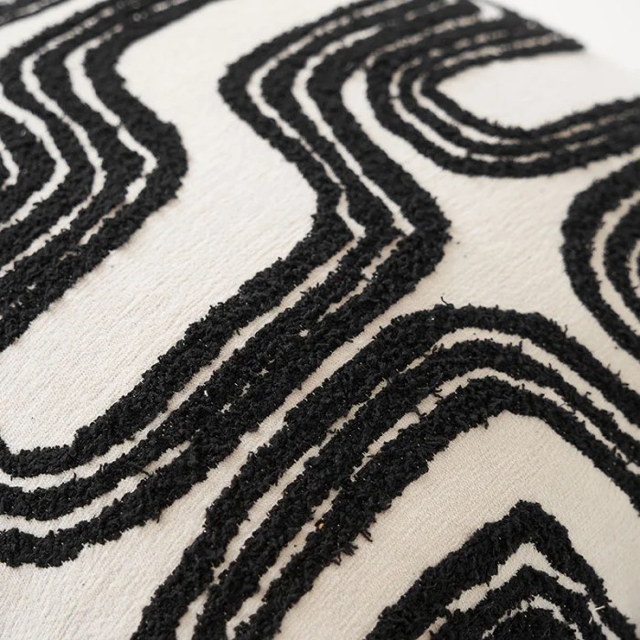 Black Geometric Cushion Cover Black Geometric Cushion Cover