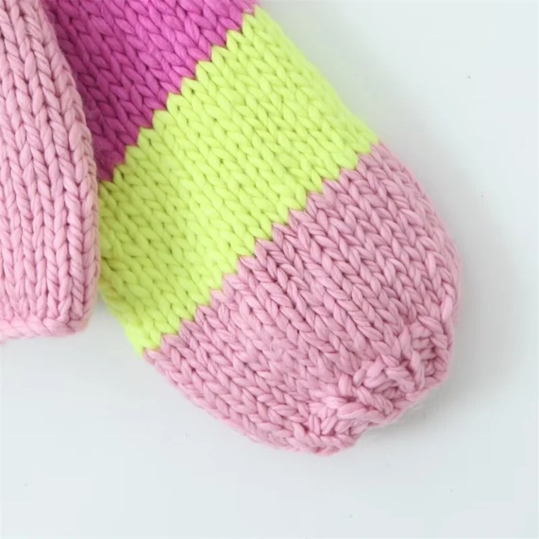 KEYANKETIAN Winter Handmade Sweater Boho Holiday wind Contrast Color Coarse Yarn Twist Knit Cardigans