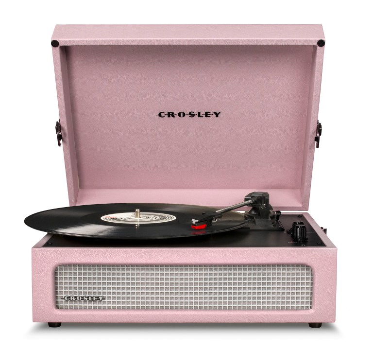 CROSLEY Crosley Voyager Amethyst – Bluetooth Portable Turntable CROSLEY Crosley Voyager Amethyst – Bluetooth Portable Turntable
