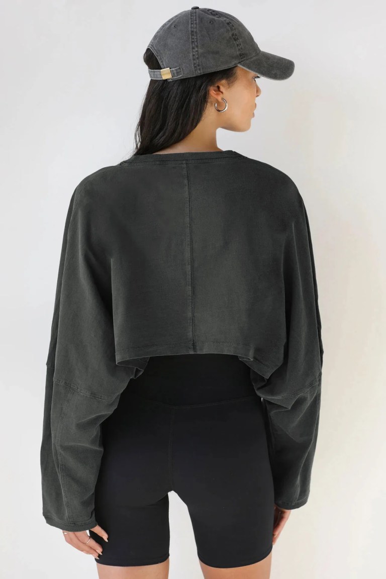 Women's Loose Fit Round Neck Crop Sweater 3