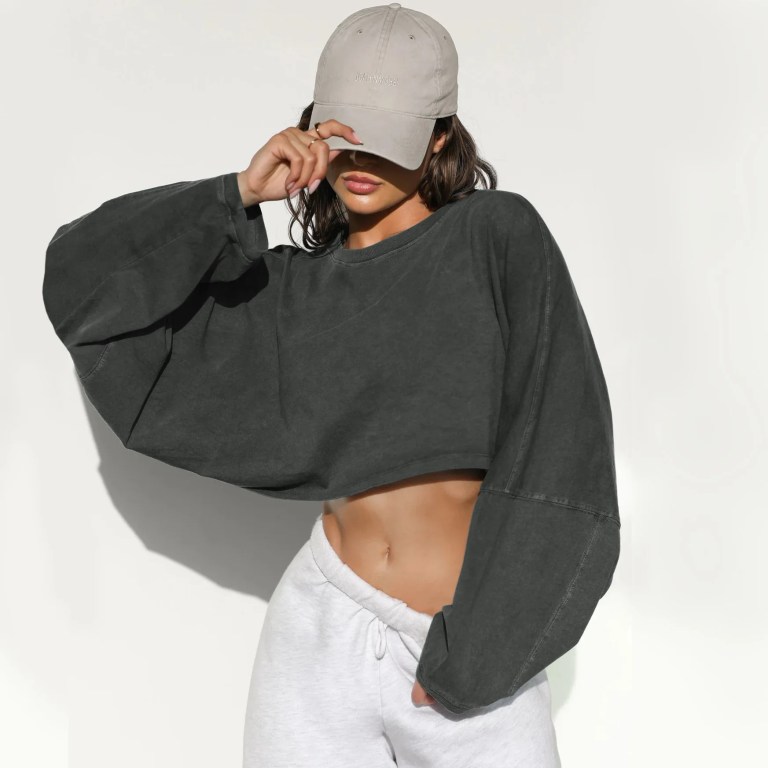 Women's Loose Fit Round Neck Crop Sweater 1