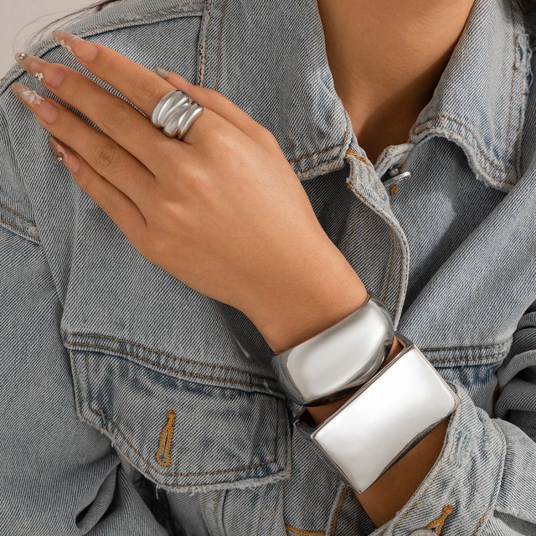 exaggerated gold silver bangles vintage Exaggerated Gold Silver Bangles Vintage 3