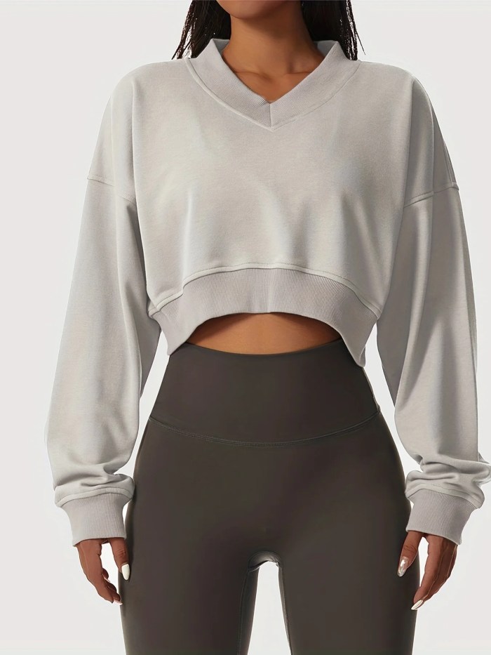 Womens cropped long sleeve sweatshirt