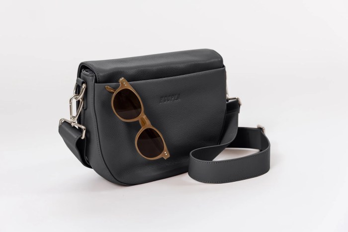 hoopla saddle bag women's handbag black hoopla saddle bag women's handbag black