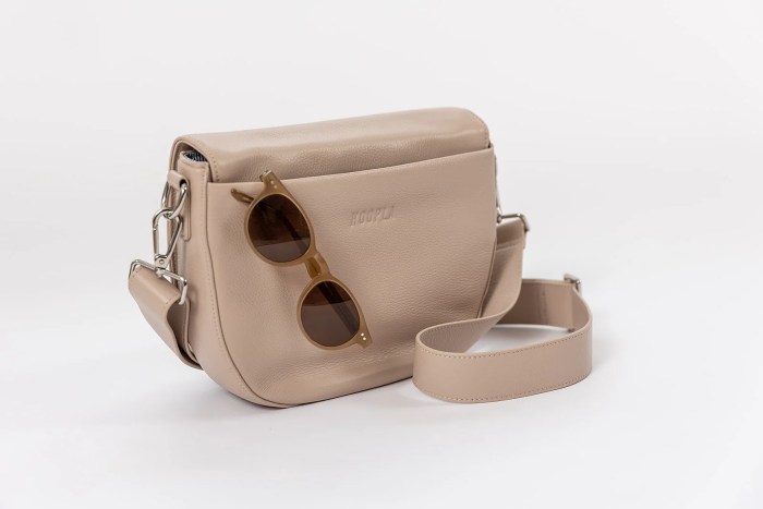 hoopla saddle bag women's handbag emerald (copy) hoopla saddle bag women's handbag emerald (copy)
