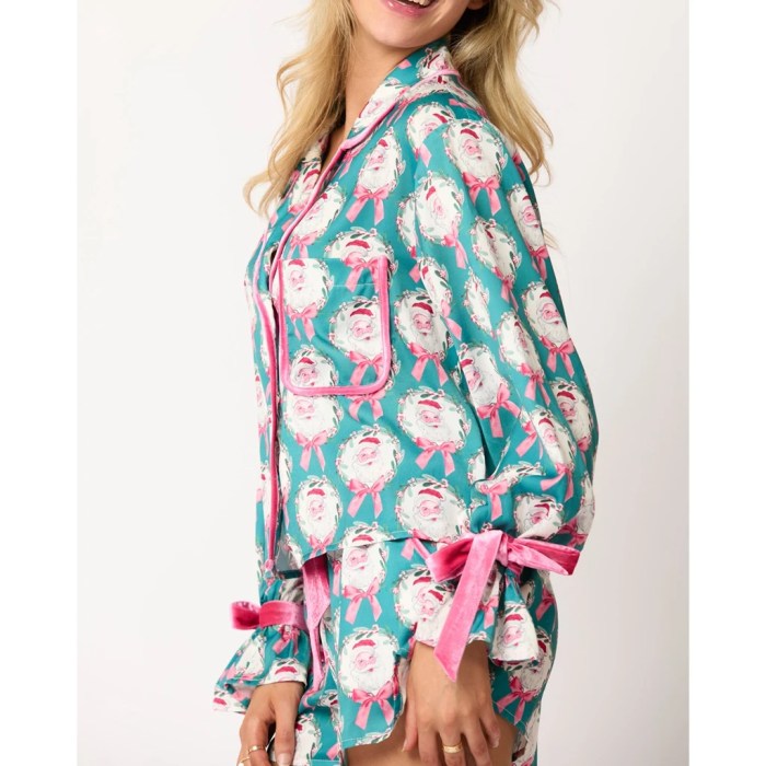 Women's Christmas Pyjama Set Santa/Tree Button-up Long Sleeve Top + Shorts 2-Piece Set 2