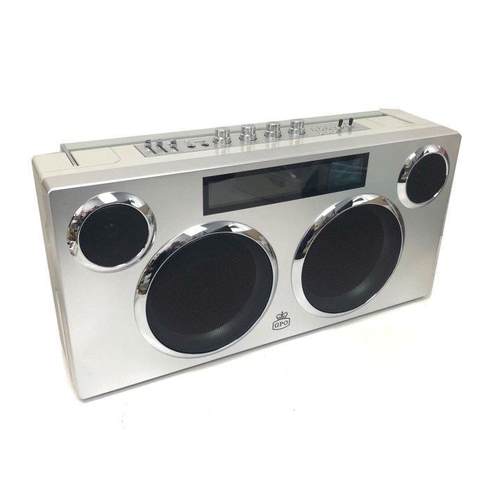 gpo manhattan retro boombox style bluetooth party pa speaker portable gpo manhattan retro boombox style bluetooth party pa speaker portable