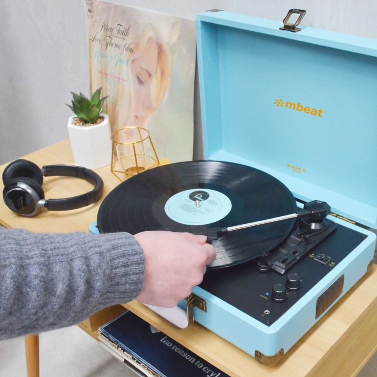 mbeat woodstock ii sky blue retro bluetooth (tx/rx) turntable mbeat woodstock ii sky blue retro bluetooth (tx/rx) turntable