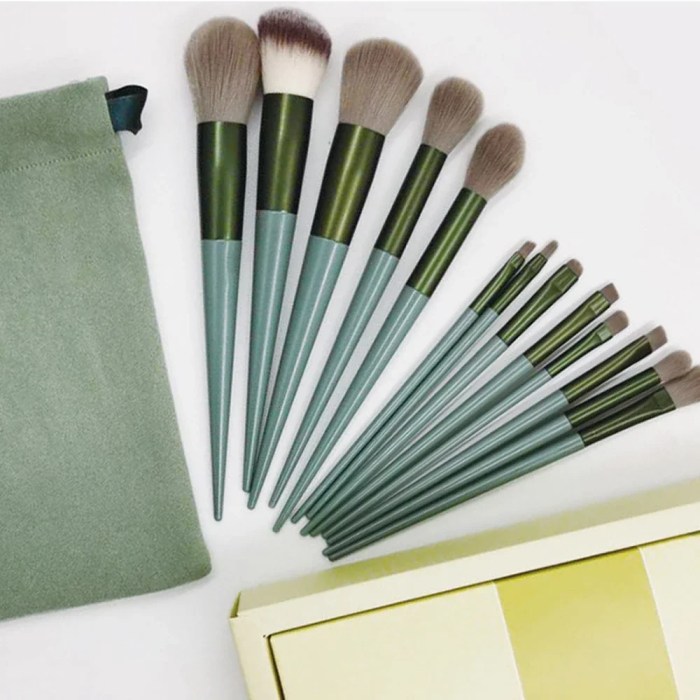 13 piece professional makeup brush set with box concealer & more 13-Piece Professional Makeup Brush Set with Box - Concealer & More 2