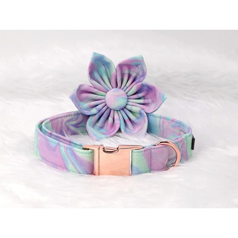 Paws in Bloom: Handmade Tie-Dye Flower Dog Collar 3