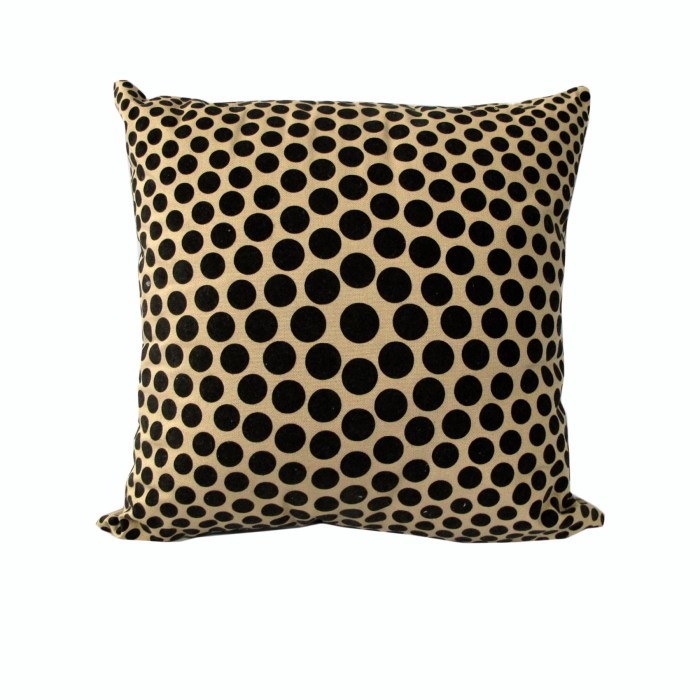 v442 rap cushion edenflocked stone sq 213300 00.jpg v442 rap cushion edenflocked stone sq 213300 00.jpg