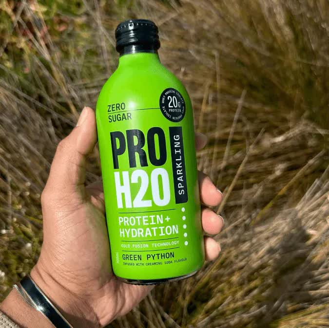 pro h20 sparkling 20g protein hydration drink zero sugar hydrate green python