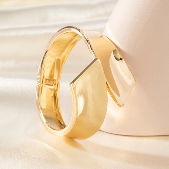 diazi wide cuff bangle – punk gold/silver metal bracelet for men & women DIAZI Wide Cuff Bangle – Punk Gold/Silver Metal Bracelet for Men & Women 5