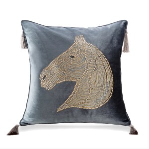 Beaded Horse Head Velvet Cushion Cover - 45x45cm Decorative Throw Pillow Case with Tassels for Sofa & Home Decor